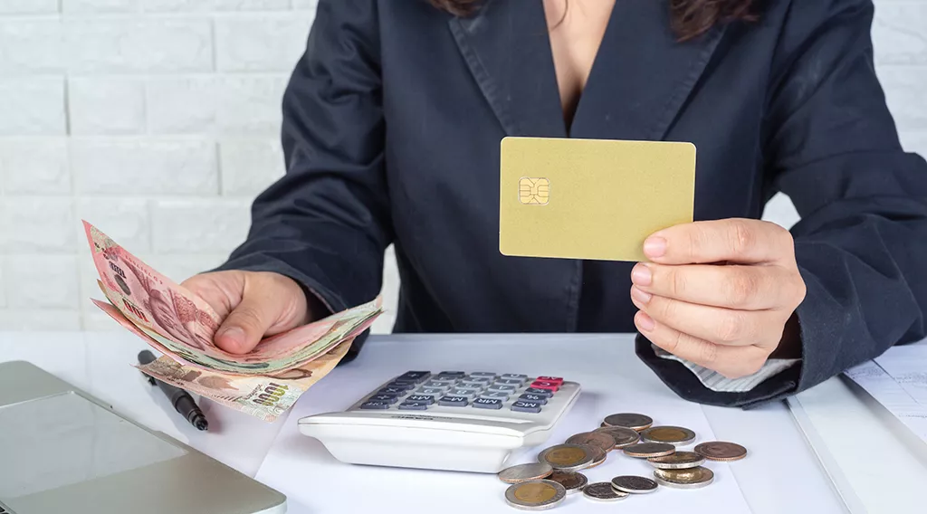 Thai Baht and Credit Card